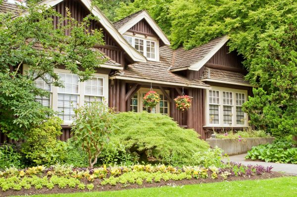 Log Home Landscaping in Lakeland