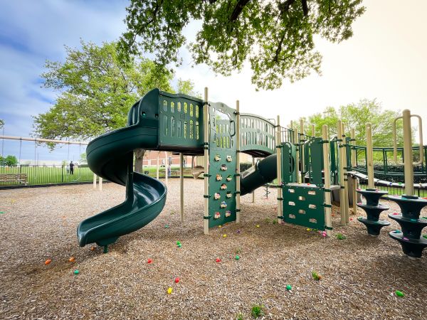 Playground Mulch Service in Lakeland